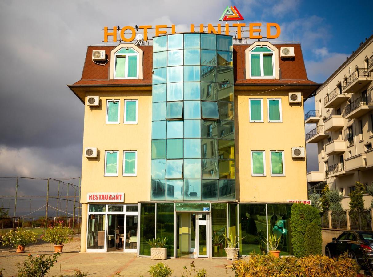 Hotel United Pristina Eksteriør bilde