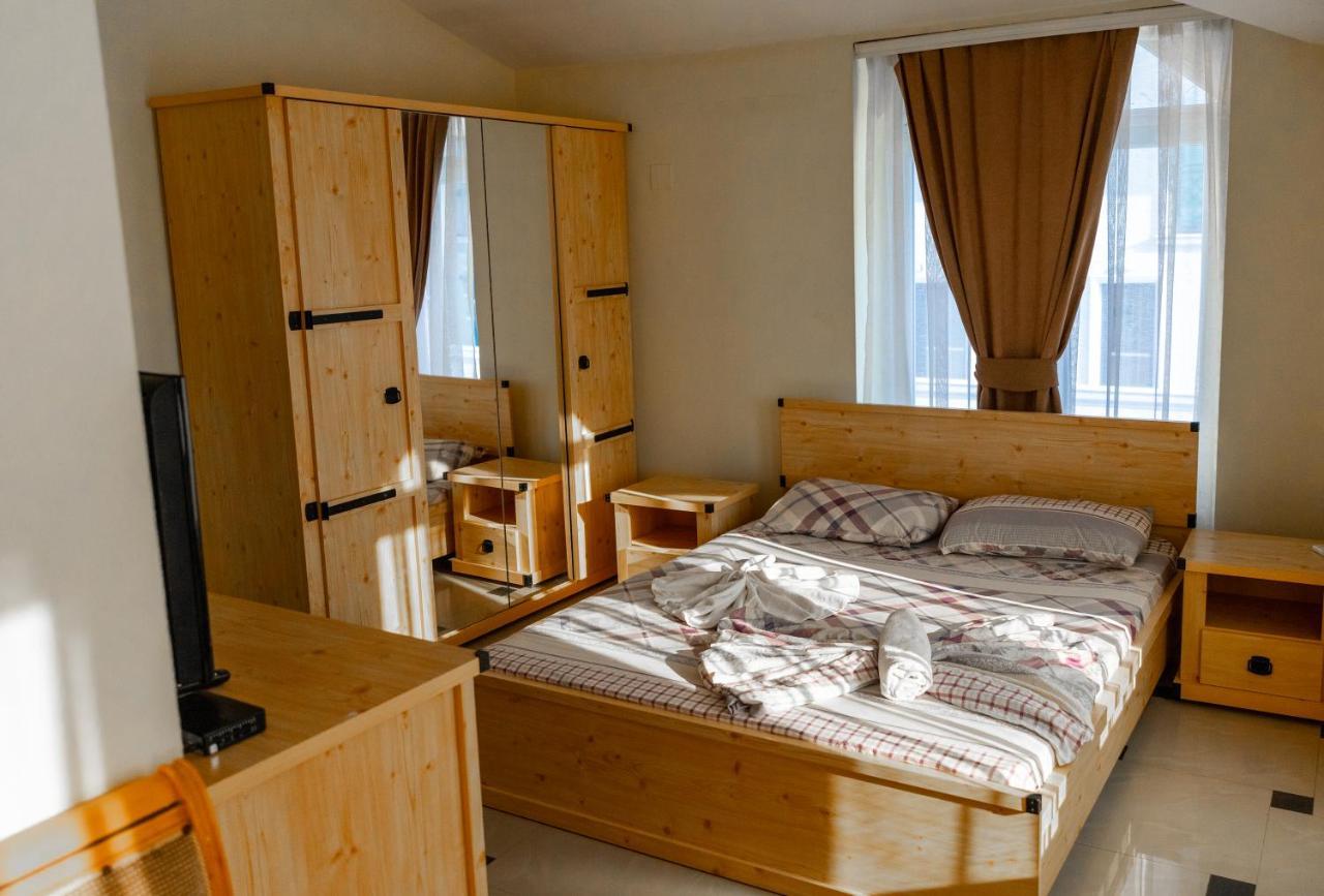 Hotel United Pristina Eksteriør bilde