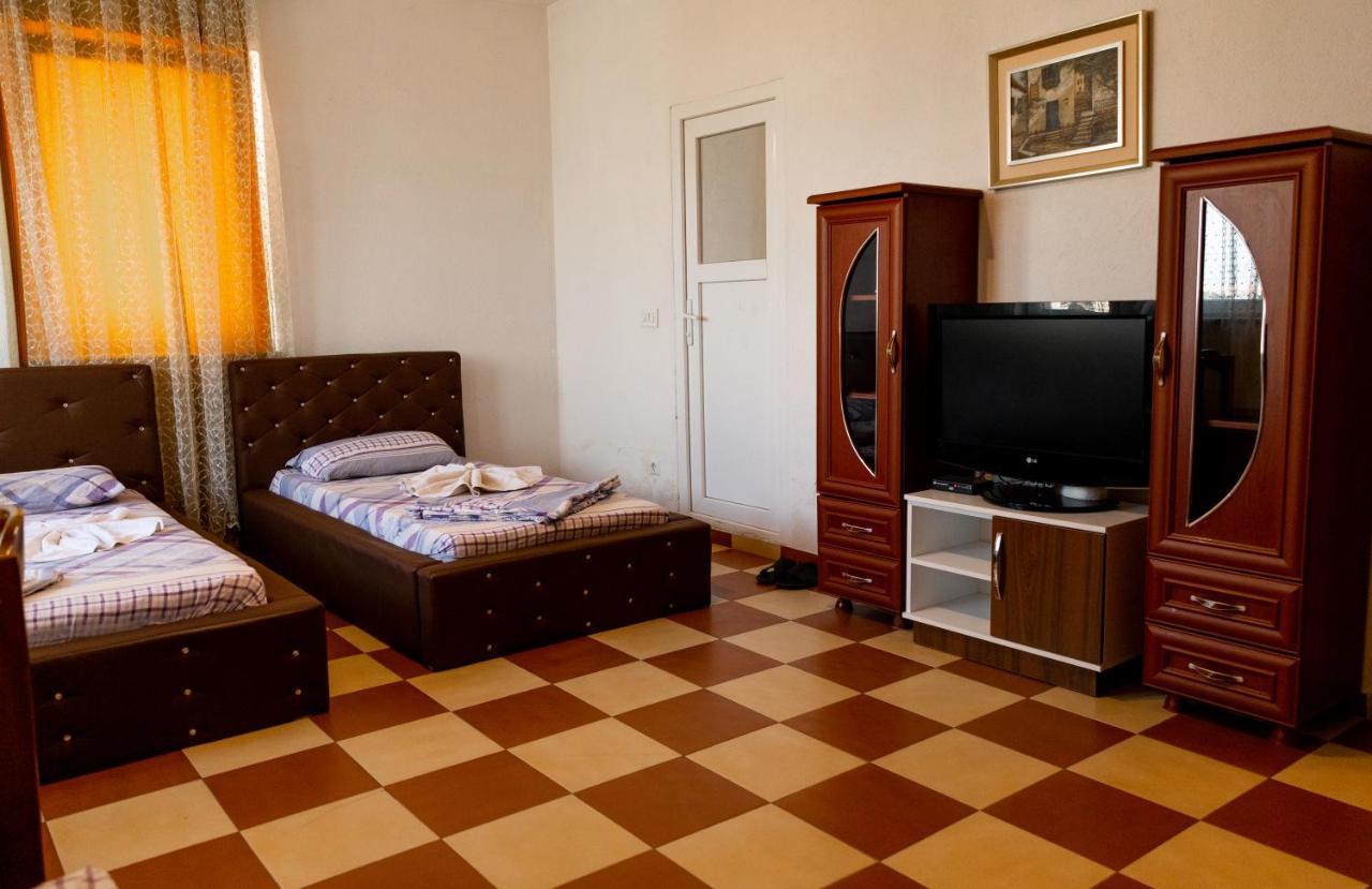 Hotel United Pristina Eksteriør bilde