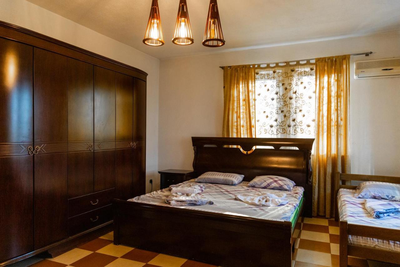 Hotel United Pristina Eksteriør bilde