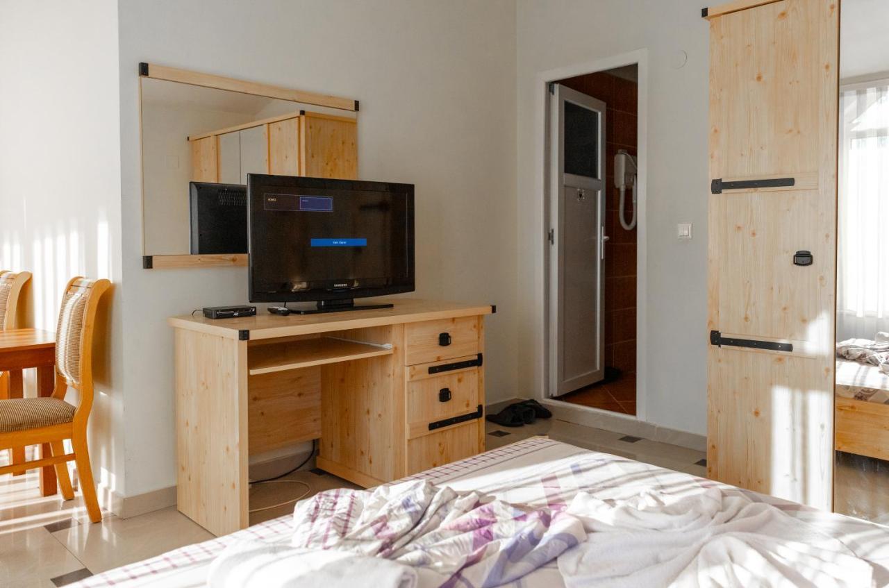 Hotel United Pristina Eksteriør bilde
