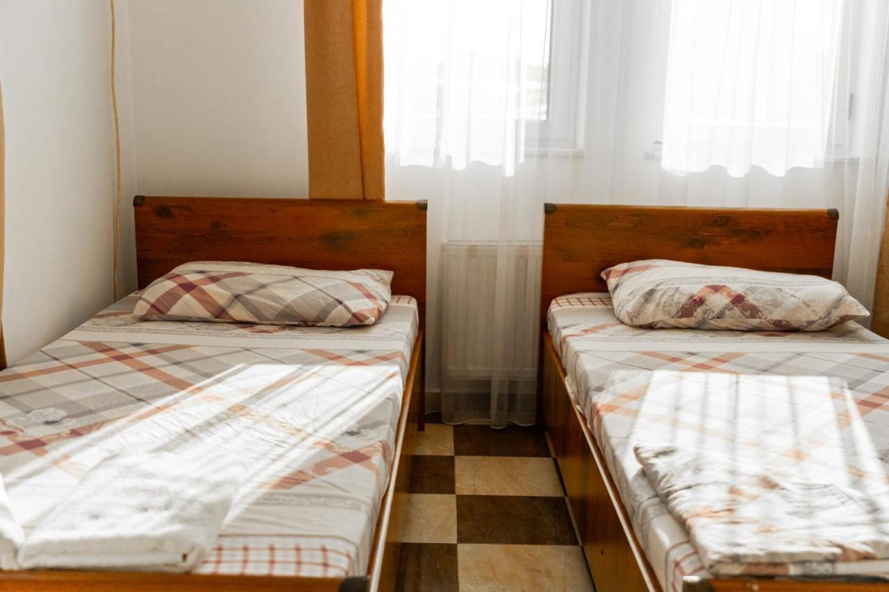 Hotel United Pristina Eksteriør bilde