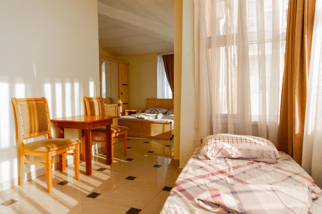 Hotel United Pristina Eksteriør bilde