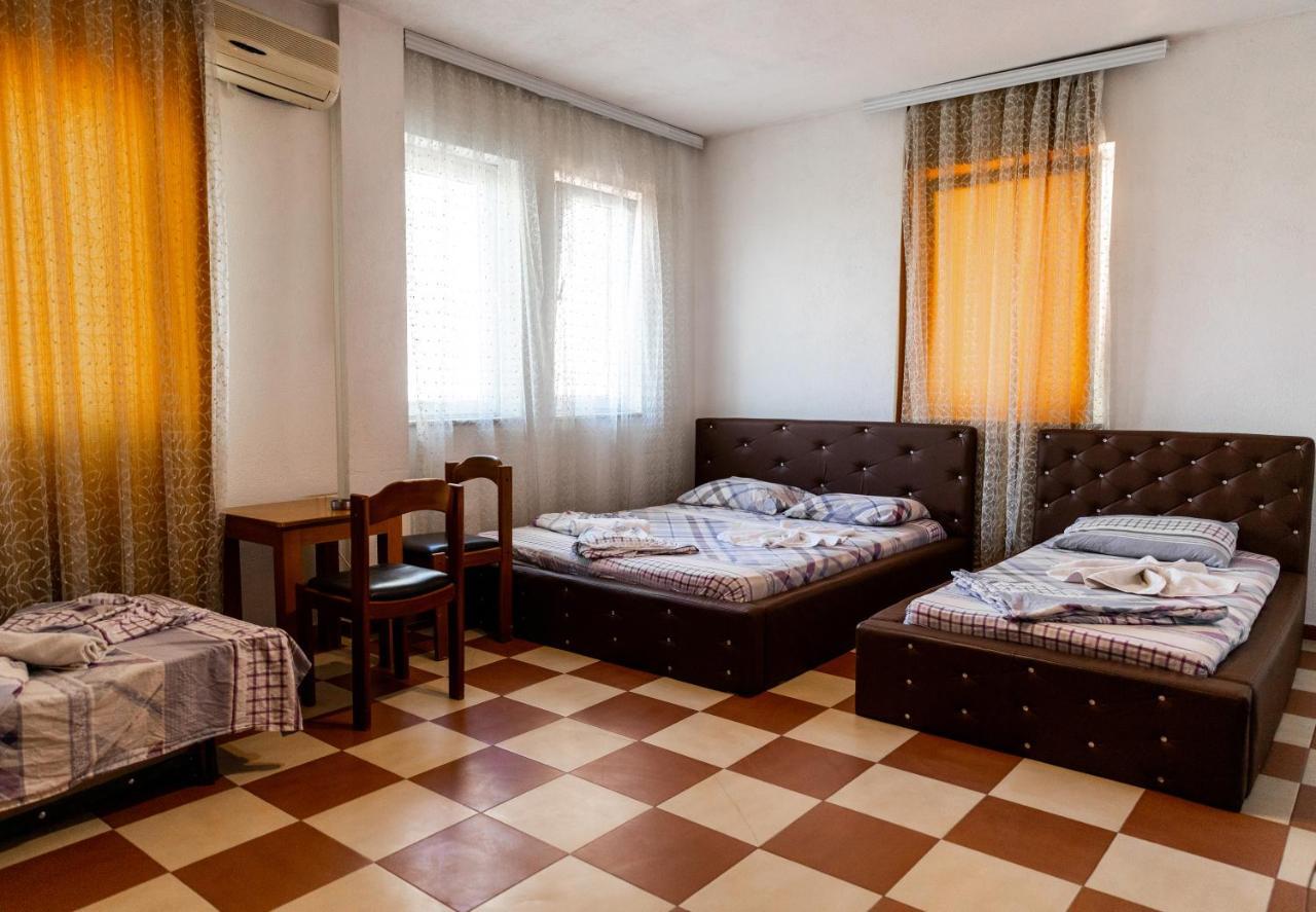 Hotel United Pristina Eksteriør bilde